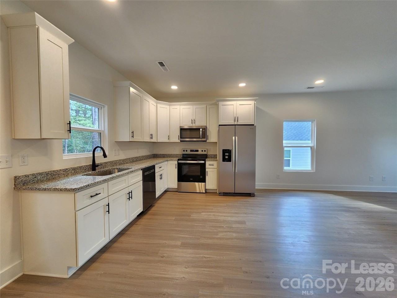217 Carlie St - Photo 6 of 16