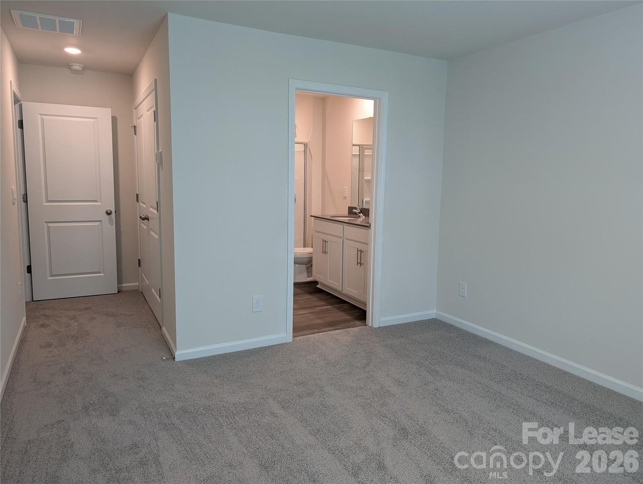 5132 Hyrule Dr - Photo 7 of 18