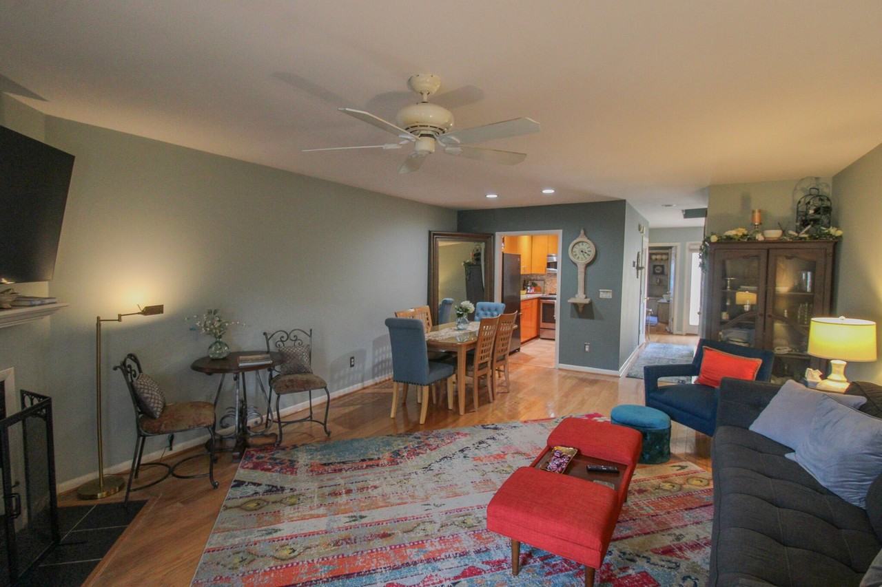 5 Townpark Ln - Photo 4 of 21