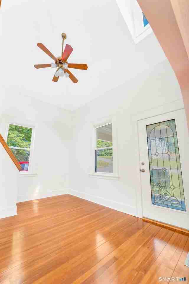 29 Hazelhurst Ave - Photo 2 of 12