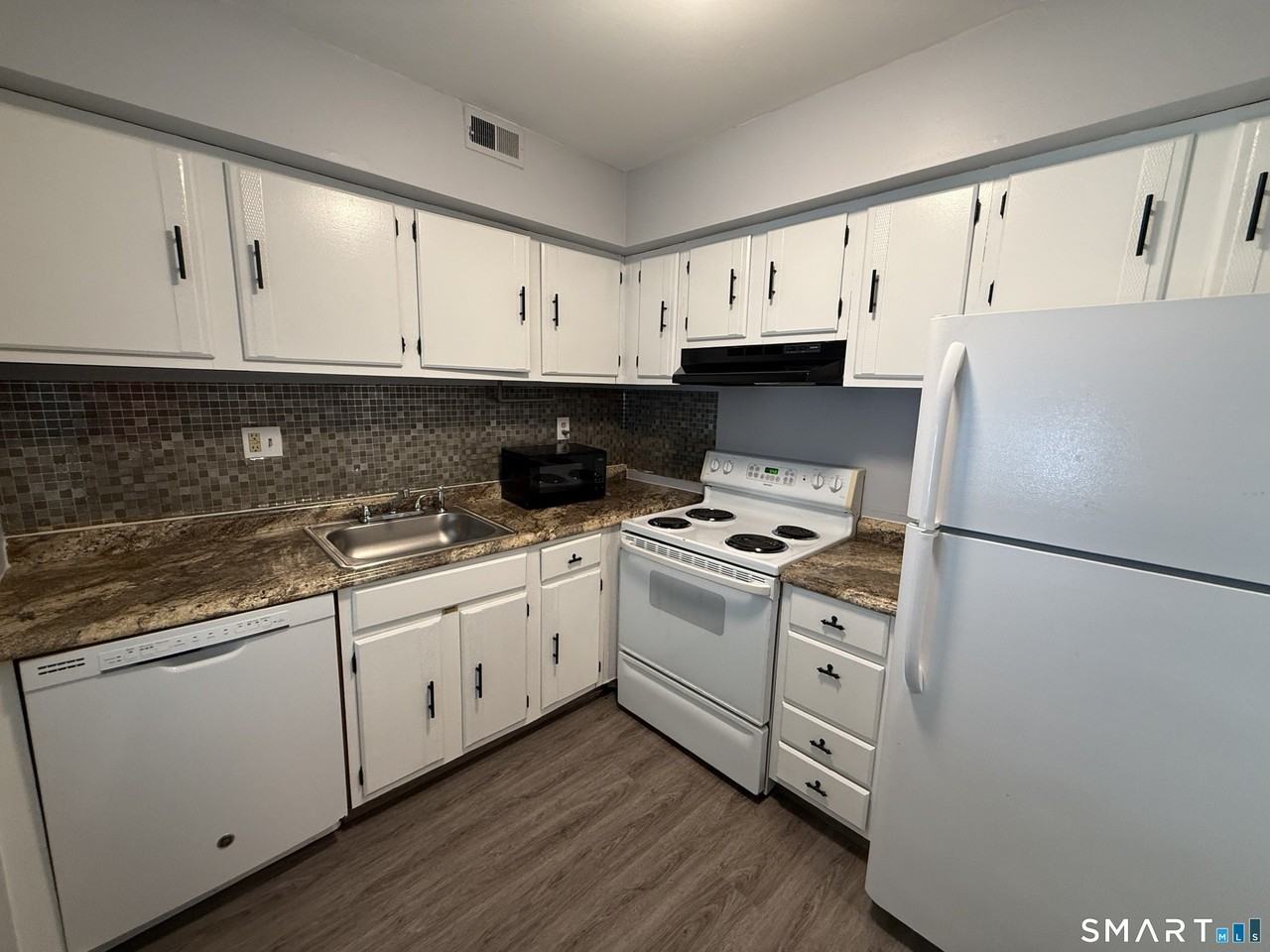 113 Candlewood Dr #113 - Photo 5 of 17