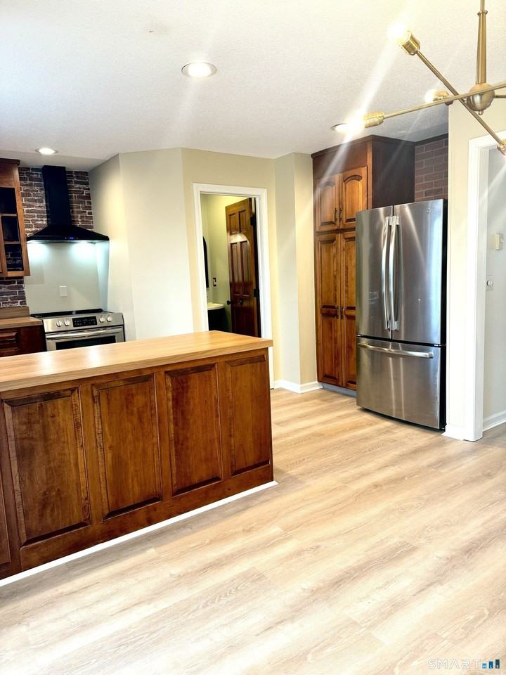 611 Ocean Ave #D4 - Photo 6 of 20
