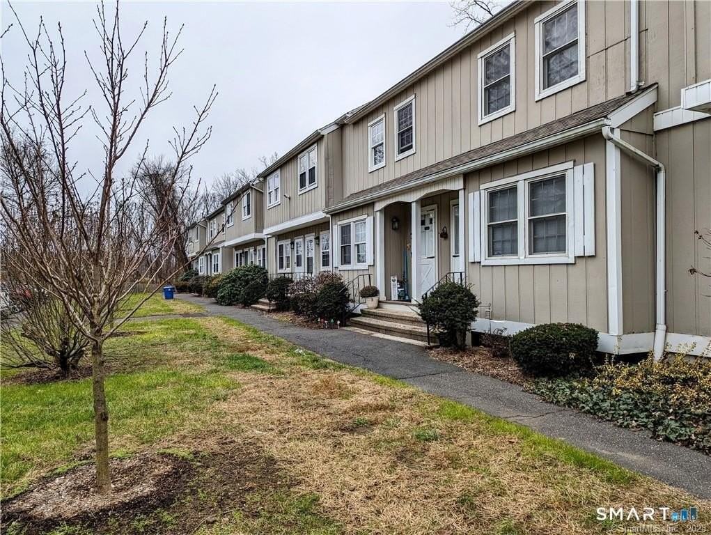 10 Scuppo Rd #B6 - Photo 2 of 15