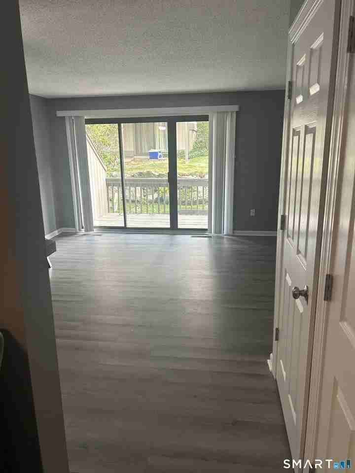 71 Dorchester Ct #71 - Photo 3 of 24