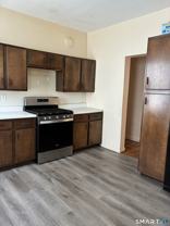 427 Shelton Ave ## 429 - Photo 1 of 1