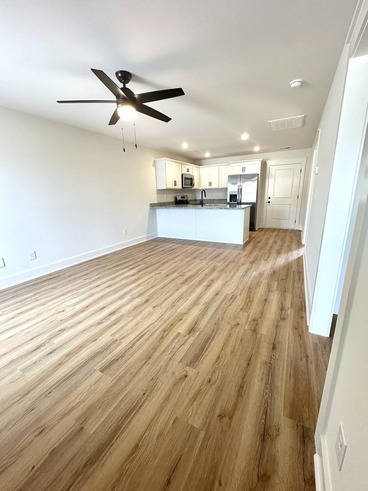 340 Three Brothers Way #B - Photo 4 of 8