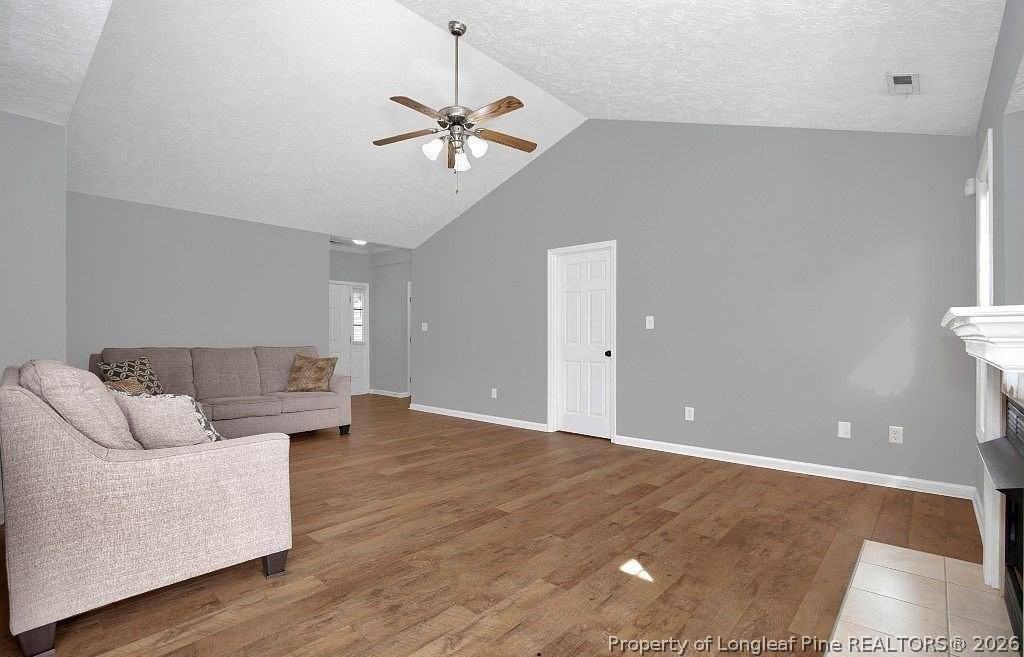 1475 Avoncroft Dr - Photo 6 of 20