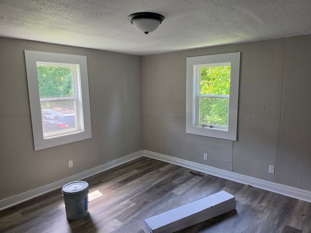 1752 Granby Rd - Photo 4 of 5