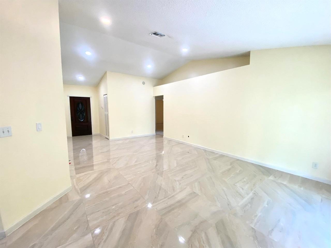 5314 Blueberry Hill Ave - Photo 2 of 8