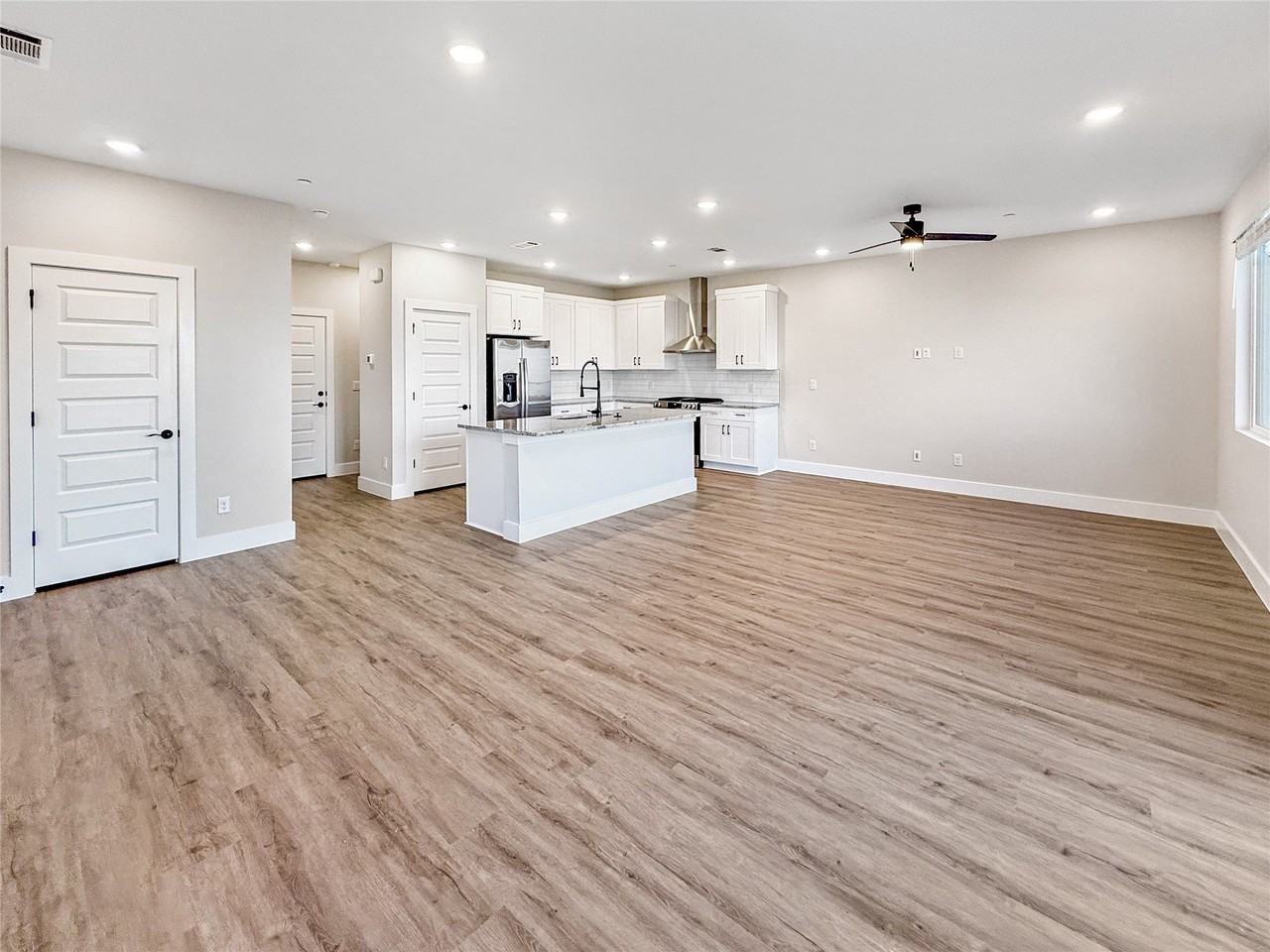5613 Mobeetie Loop - Photo 6 of 26