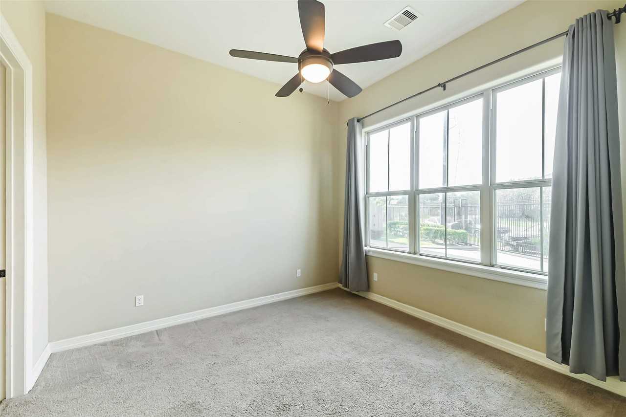 11115 Olympia Dr - Photo 6 of 35