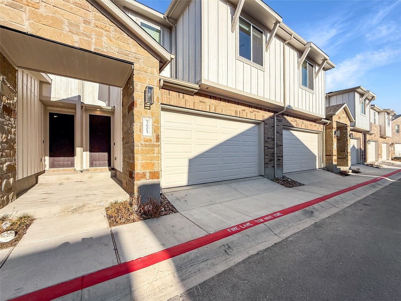 5605 Mobeetie Loop - Photo 2 of 23