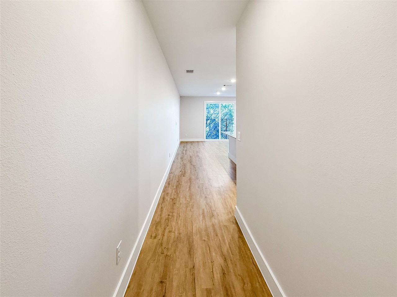 5605 Mobeetie Loop - Photo 3 of 23