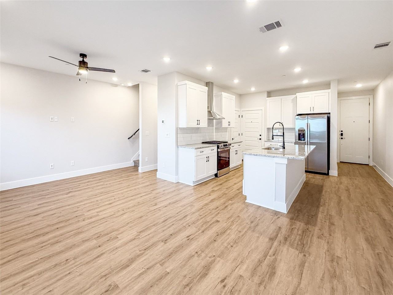 5605 Mobeetie Loop - Photo 5 of 23