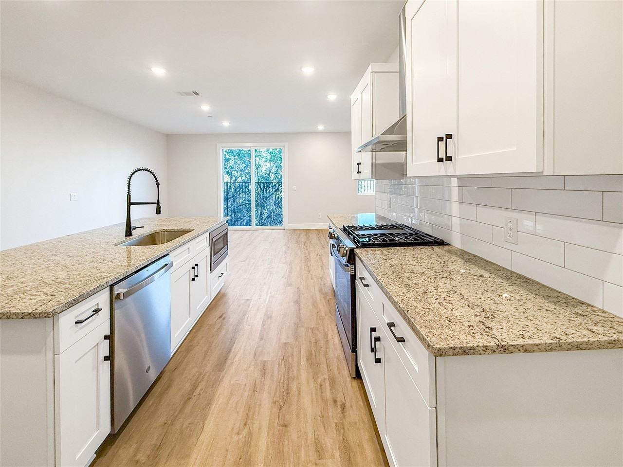 5605 Mobeetie Loop - Photo 7 of 23