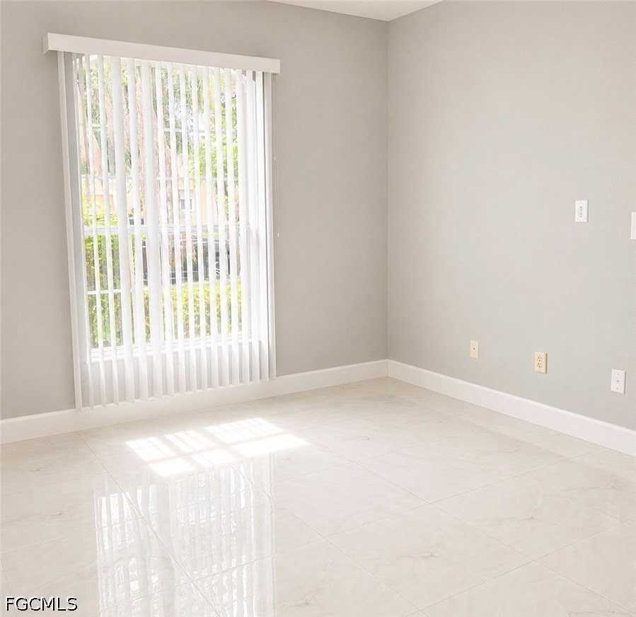 9561 Blue Stone Cir - Photo 5 of 14