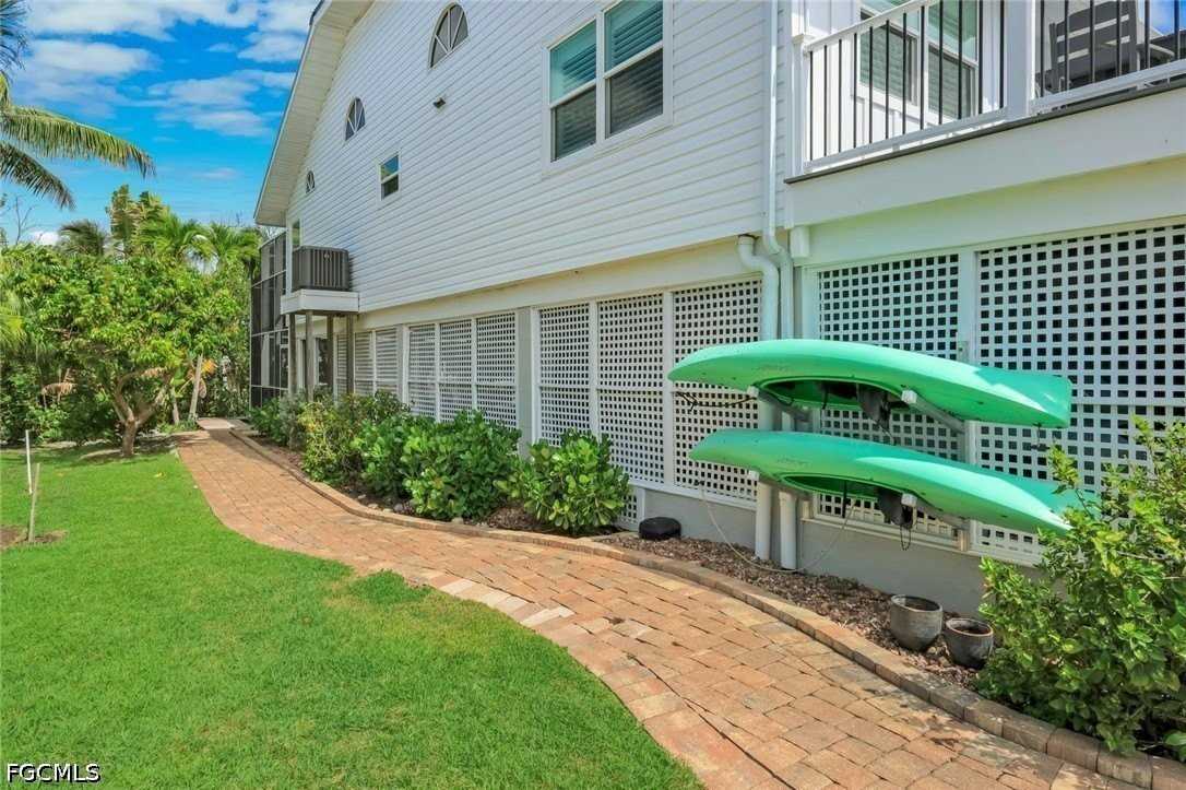 21580 Indian Bayou Dr #582 - Photo 2 of 50