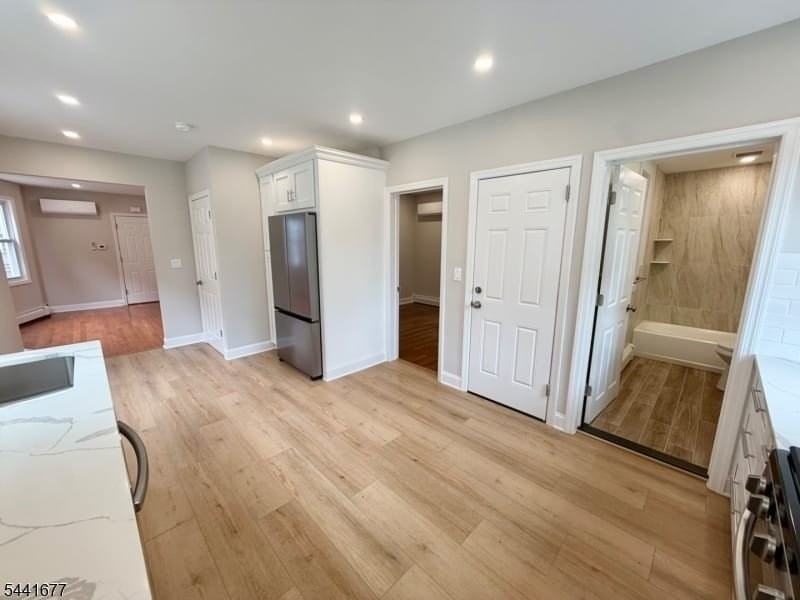 35 Apt2 Claremont Ave - Photo 4 of 13