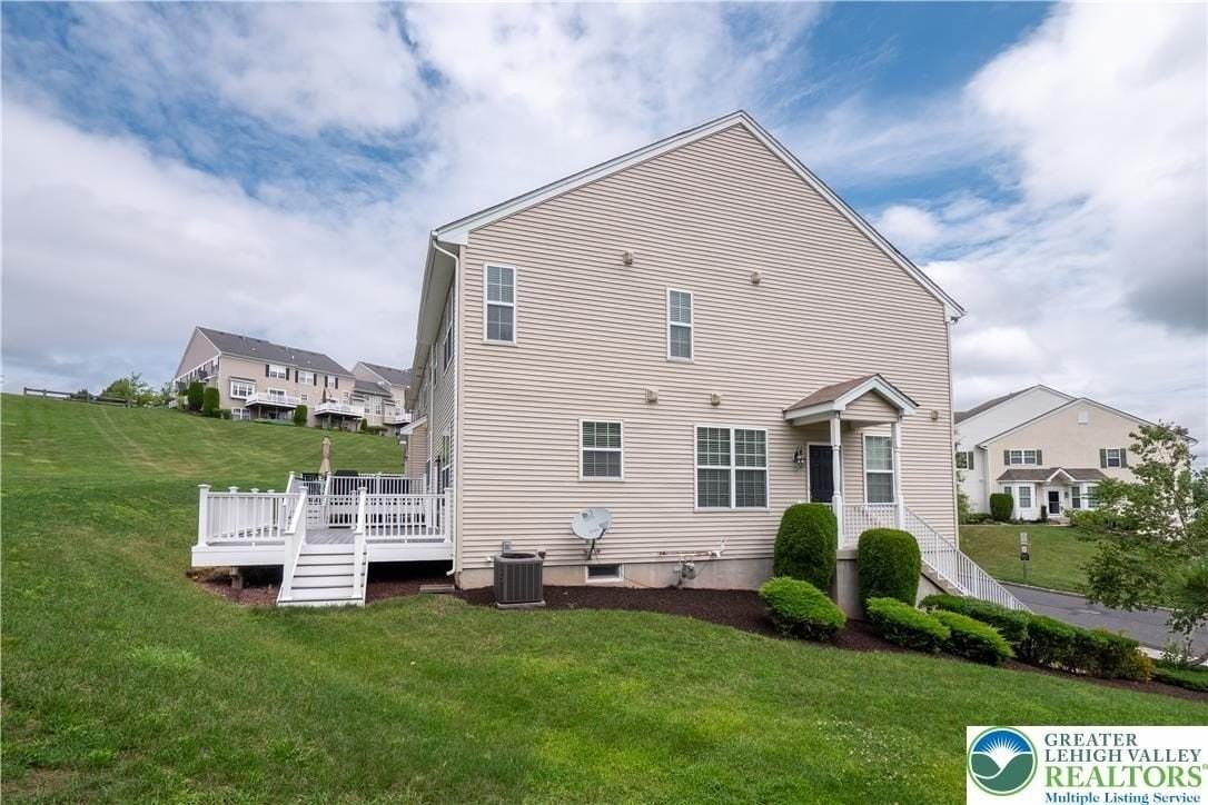 4207 Yorktown Rd - Photo 5 of 33