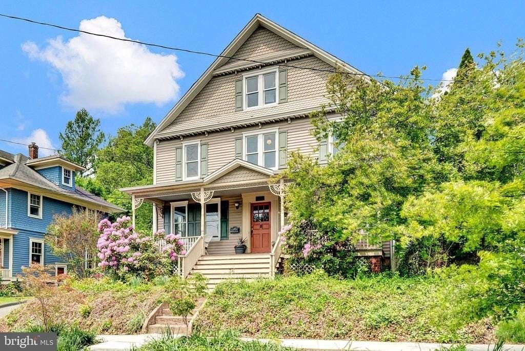 36 Hart Ave - Photo 2 of 10