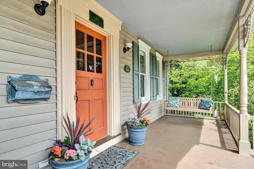 36 Hart Ave - Photo 5 of 10