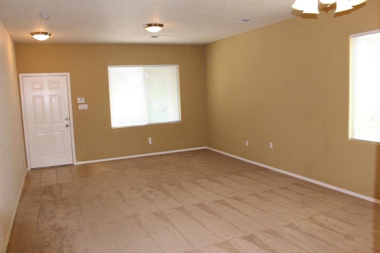1829 Cortina Loop Se - Photo 6 of 23