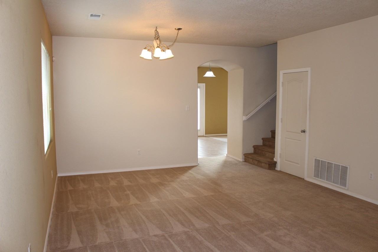 1829 Cortina Loop Se - Photo 7 of 23