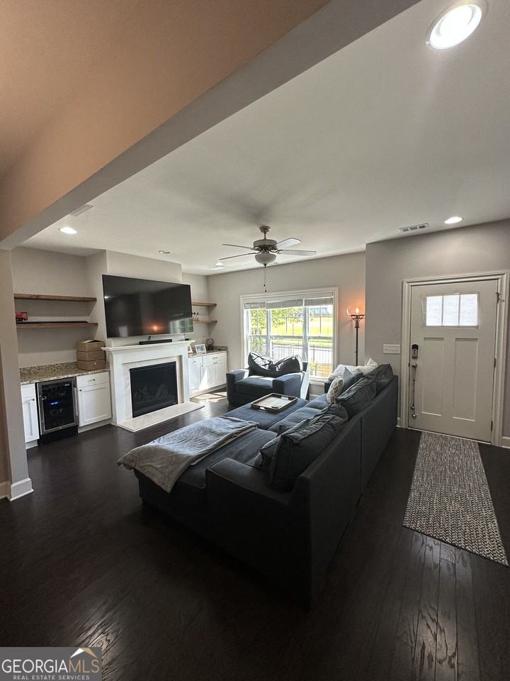 882 Westmoreland Cir Nw - Photo 5 of 24