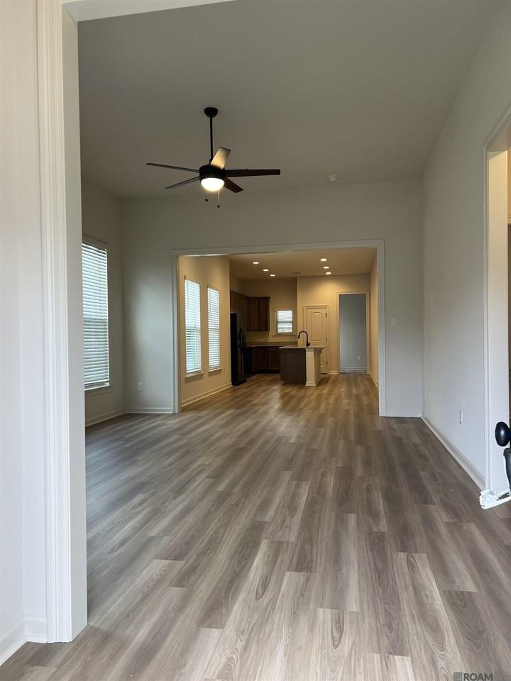 33606 Browning Rd - Photo 2 of 18