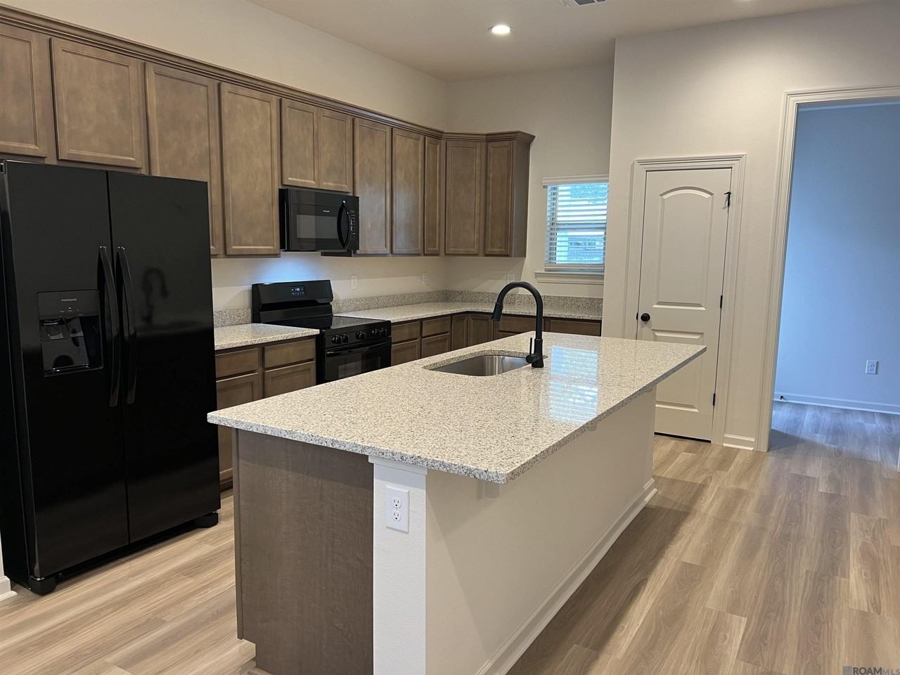 33606 Browning Rd - Photo 4 of 18