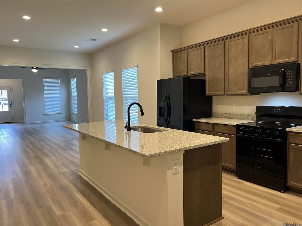 33606 Browning Rd - Photo 5 of 18