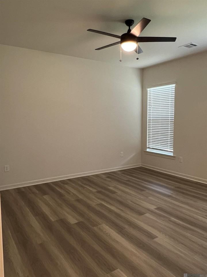 33606 Browning Rd - Photo 6 of 18