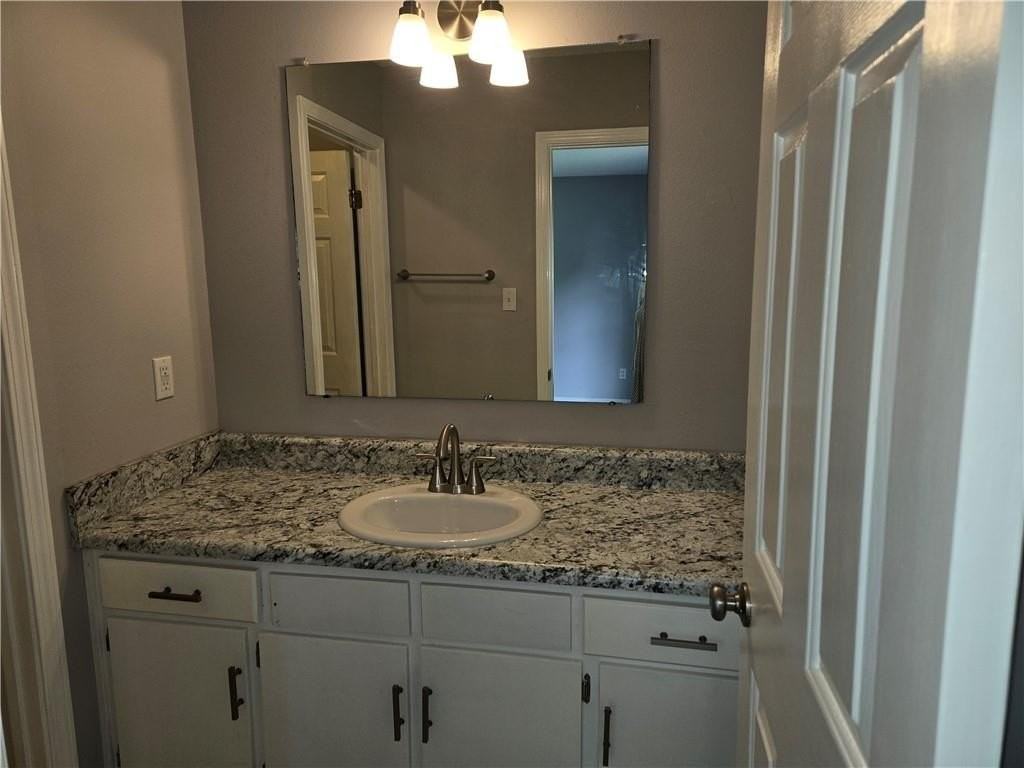 381 Norton Rd - Photo 5 of 8