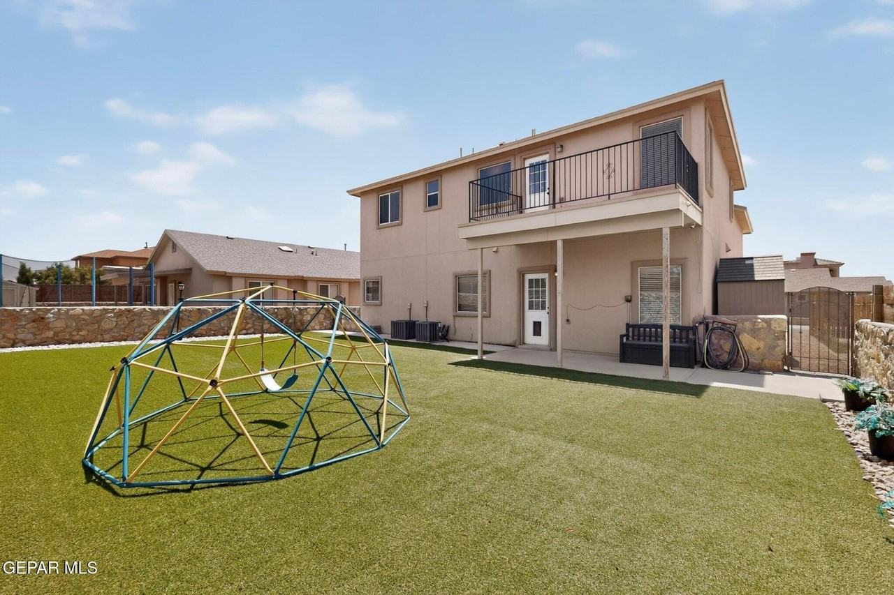 14613 Sunny Land Ave - Photo 3 of 50