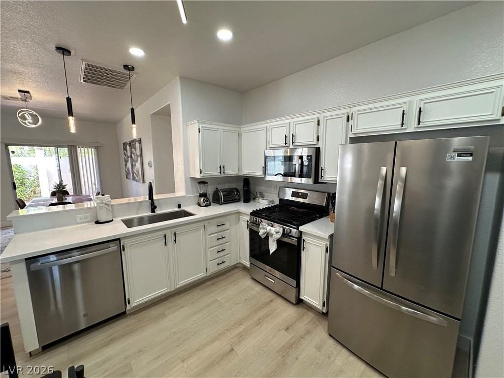 9825 Garamound Ave - Photo 2 of 22