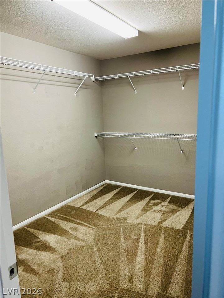 9325 Keystone Ridge Ave - Photo 7 of 17