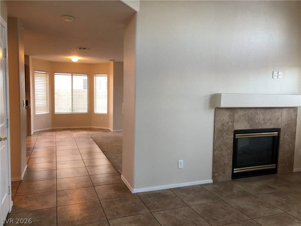 9724 Sandmist Ave - Photo 4 of 37
