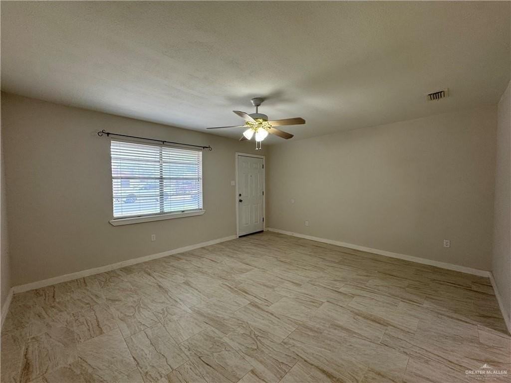 2841 Sycamore Ave - Photo 3 of 21