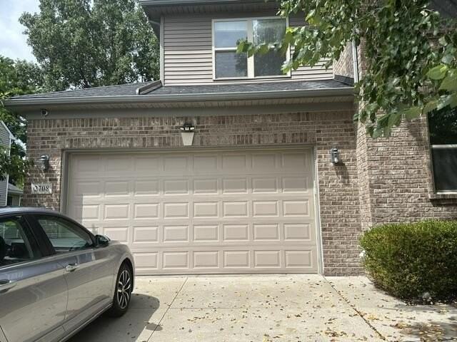 2708 Trillium Hills Dr - Photo 2 of 50