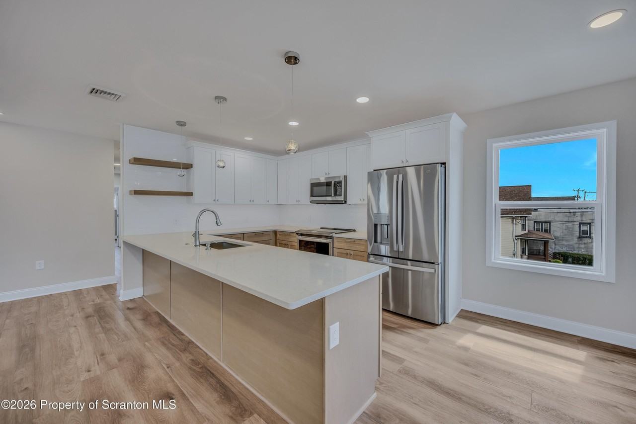 111 S Blakely St #2ndFL1 - Photo 4 of 18