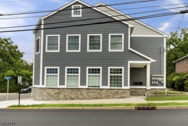 627 Bloomfield Ave #A - Photo 2 of 29