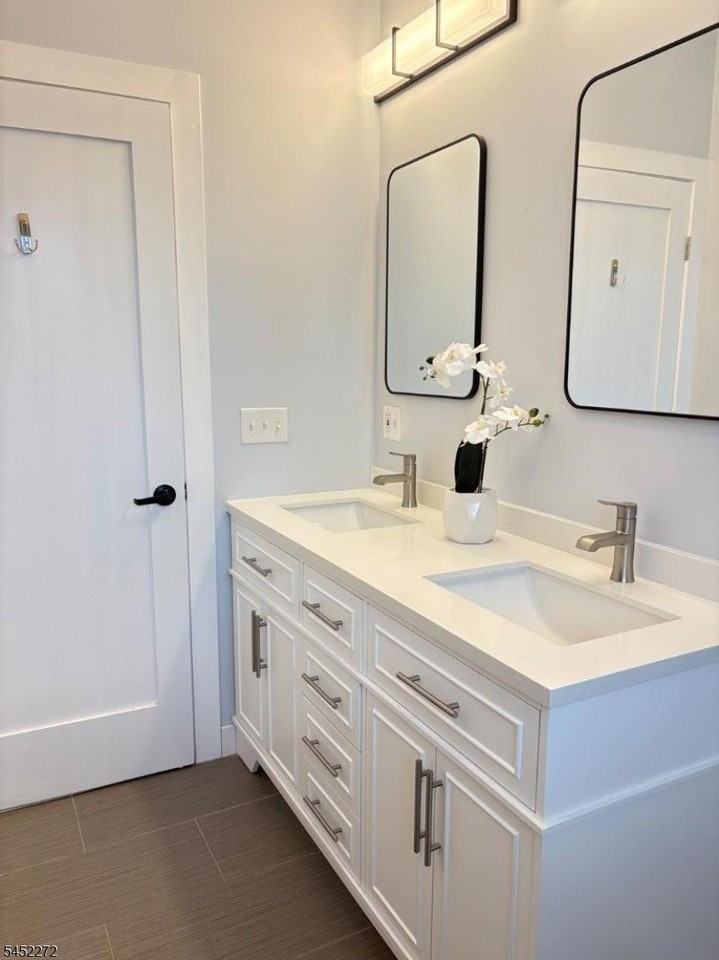 627 Bloomfield Ave #A - Photo 7 of 29