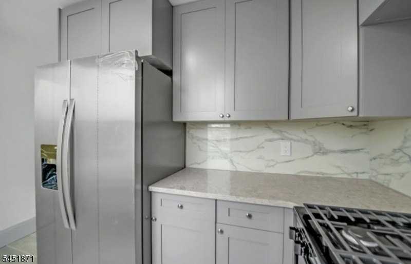 227 Snyder St #2 - Photo 2 of 14