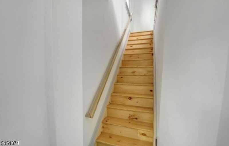 227 Snyder St #2 - Photo 7 of 14