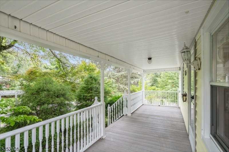 275 E Mount Pleasant Ave - Photo 7 of 49