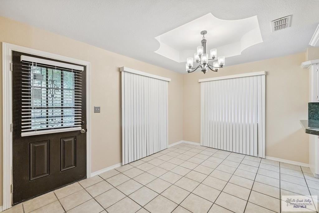 5819 Linares St - Photo 6 of 16