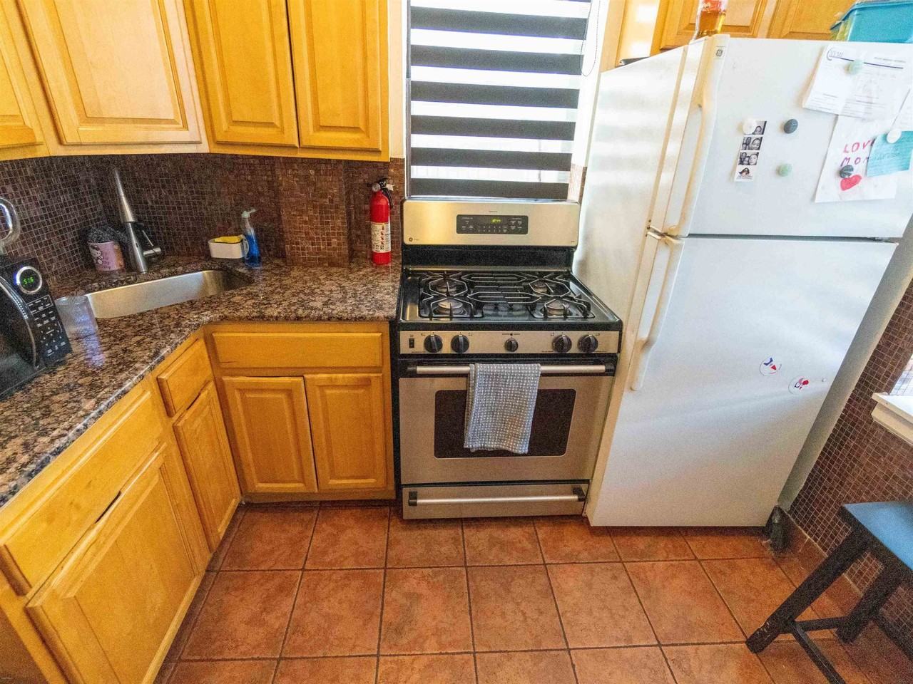 3315 Pleasant Ave #114 - Photo 6 of 17
