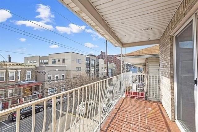 118 70th St #3 - Photo 5 of 30