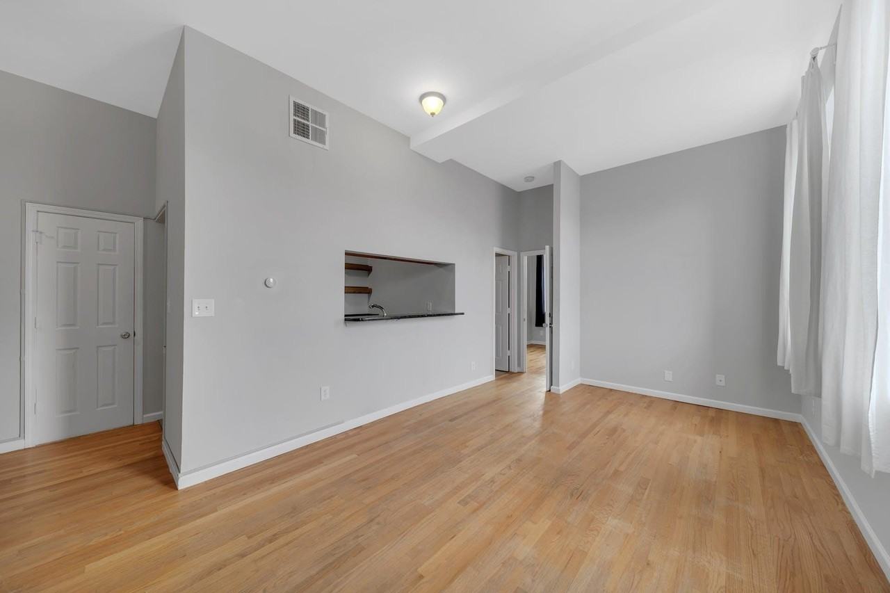 186 Wayne St #321D - Photo 3 of 18