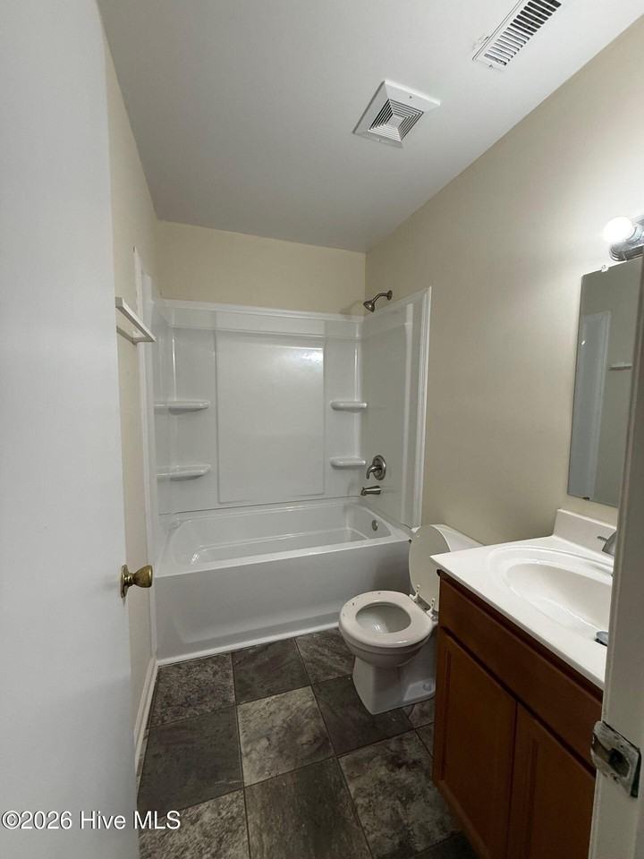 1796 Burgaw Hwy - Photo 5 of 6